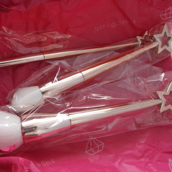 New in Box - Tarte Sugar Rush Star Dusters Makeup Brush Set - Picture 3 of 12